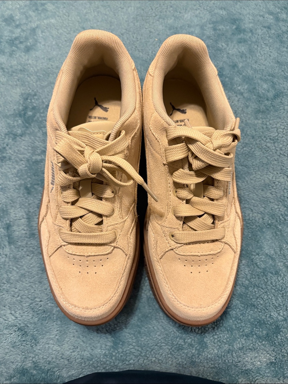 NWOT Puma platform suede sneakers. Women’s size 6.5